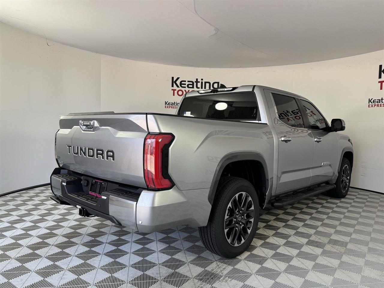Toyota Tundra Limited CrewMax 4WD 2026