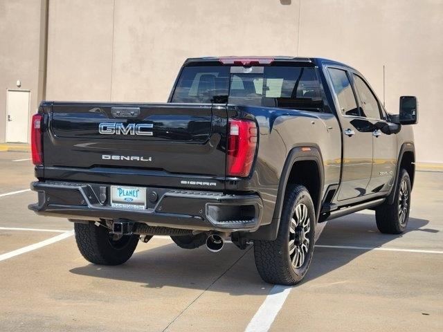 GMC Sierra 2500HD Denali Ultimate Crew Cab 4WD 2025