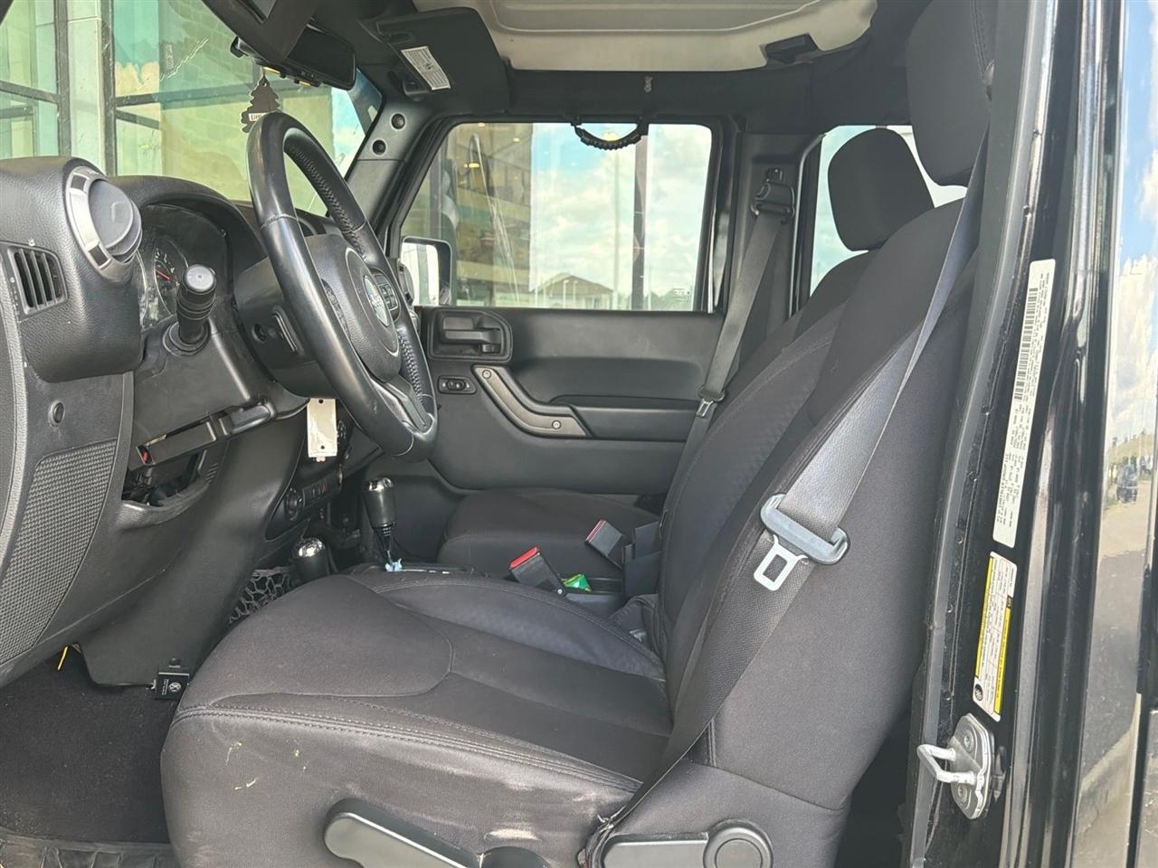 Jeep Wrangler Unlimited Sport 4WD 2014