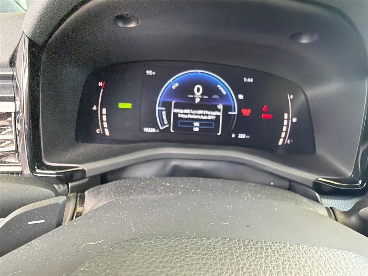 Toyota Camry Hybrid XLE 2025