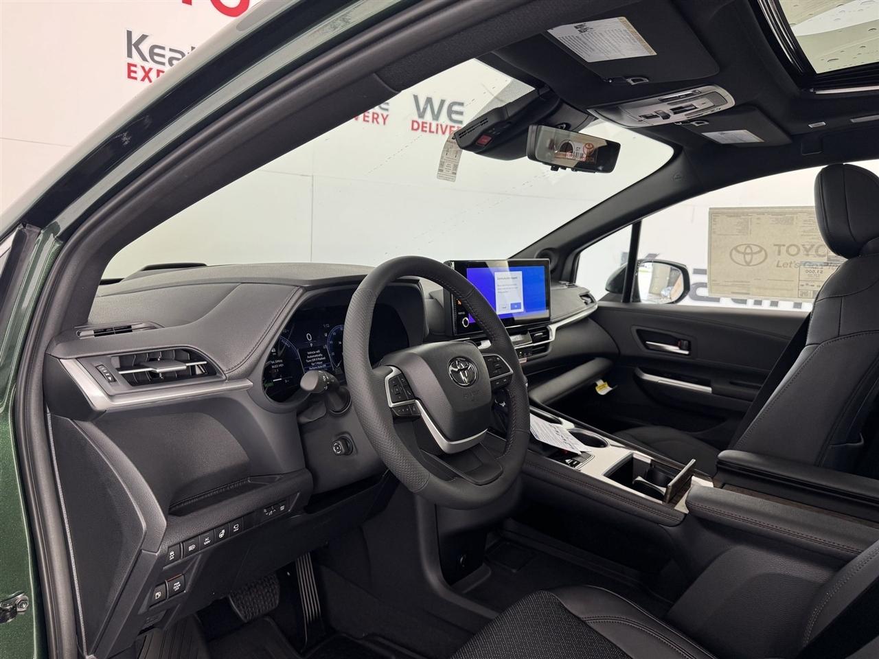 Toyota Sienna Platinum 7-Passenger AWD 2026