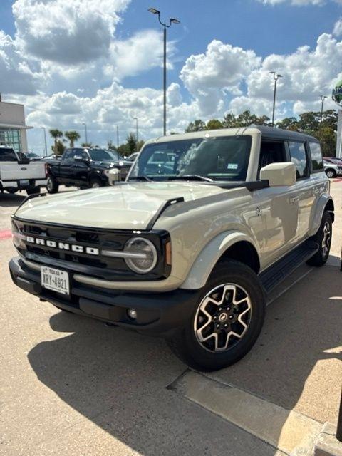 Ford Bronco Outer Banks 4-Door 2025