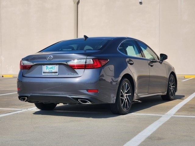 Lexus ES 350 Sedan 2016