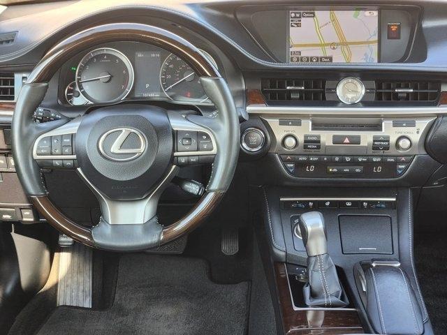 Lexus ES 350 Sedan 2016