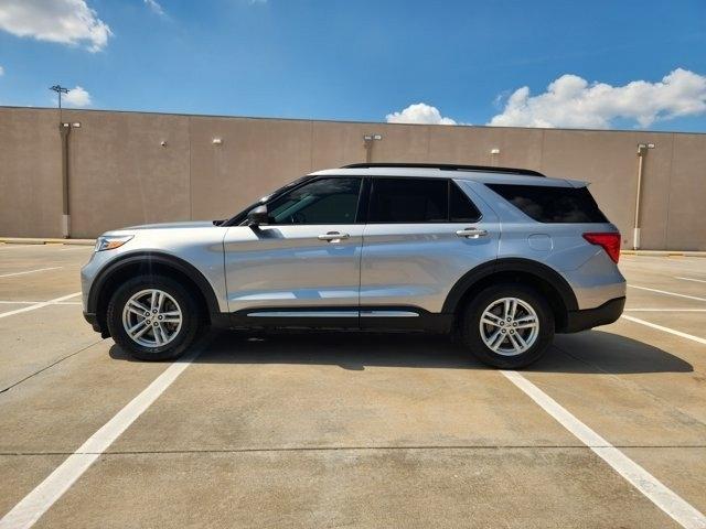 Ford Explorer XLT 2022