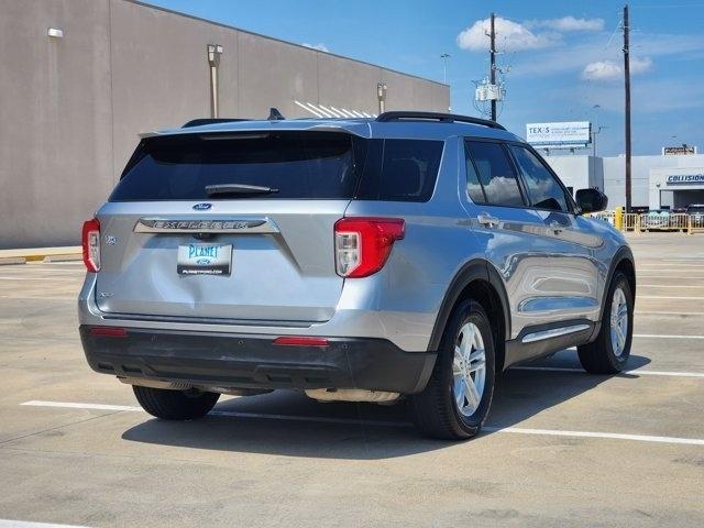 Ford Explorer XLT 2022