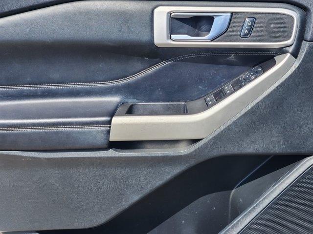 Ford Explorer XLT 2022