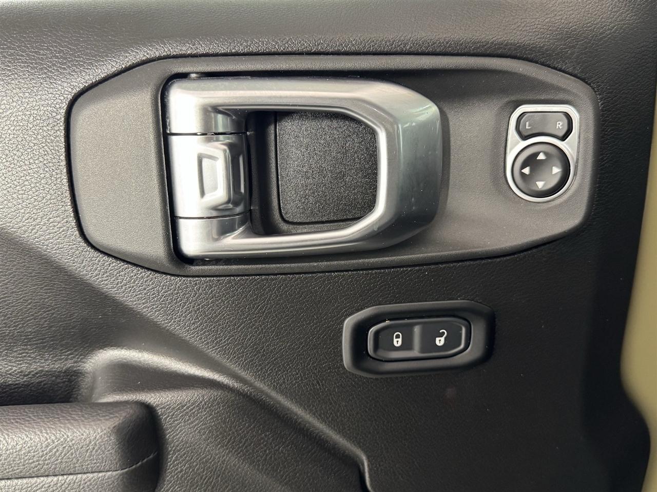 Jeep Wrangler Sport 2025