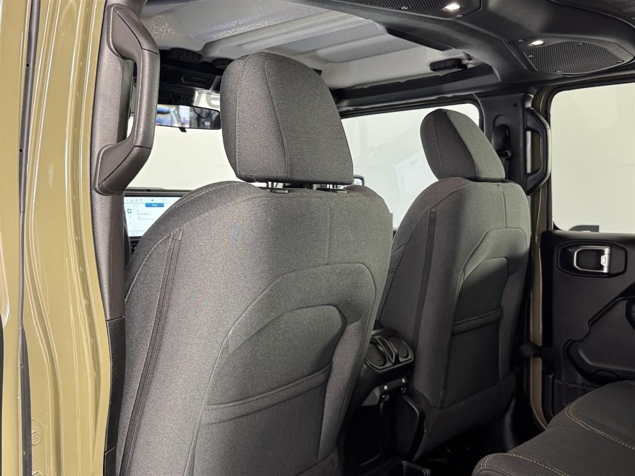 Jeep Wrangler Sport 2025