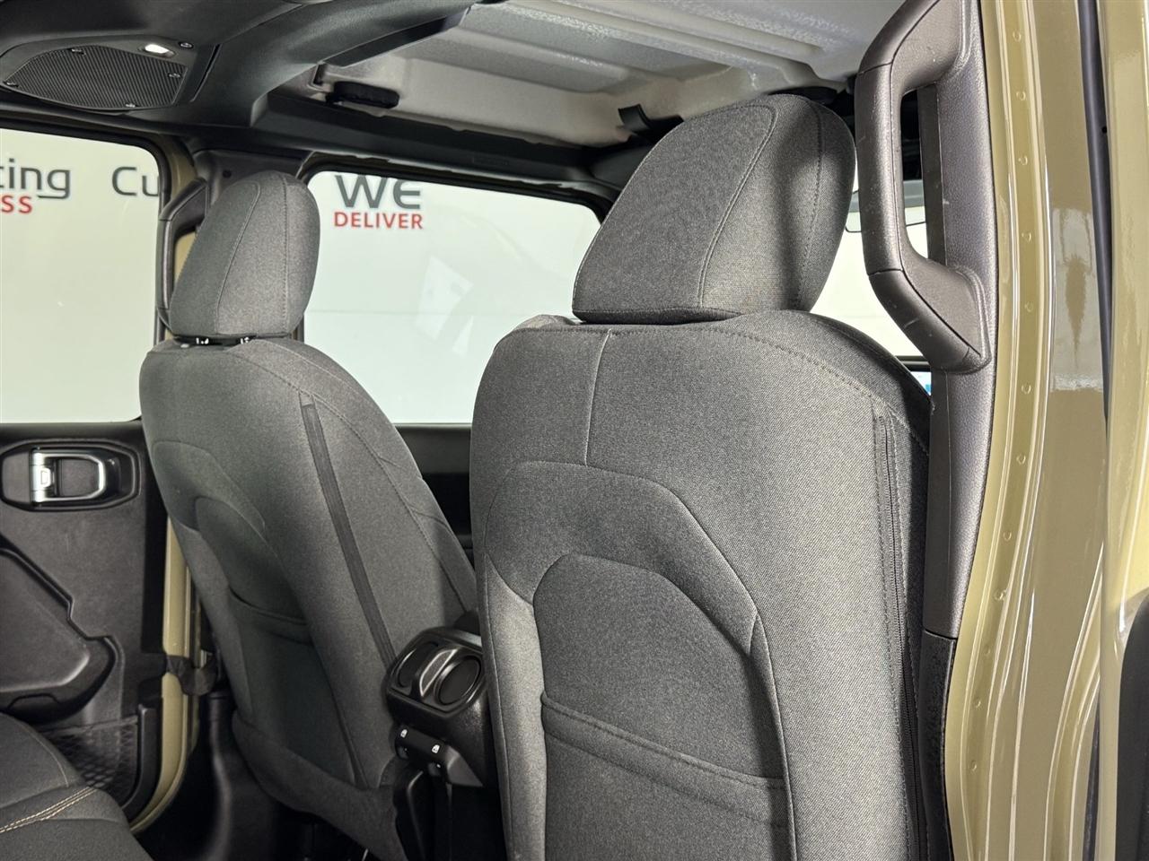 Jeep Wrangler Sport 2025