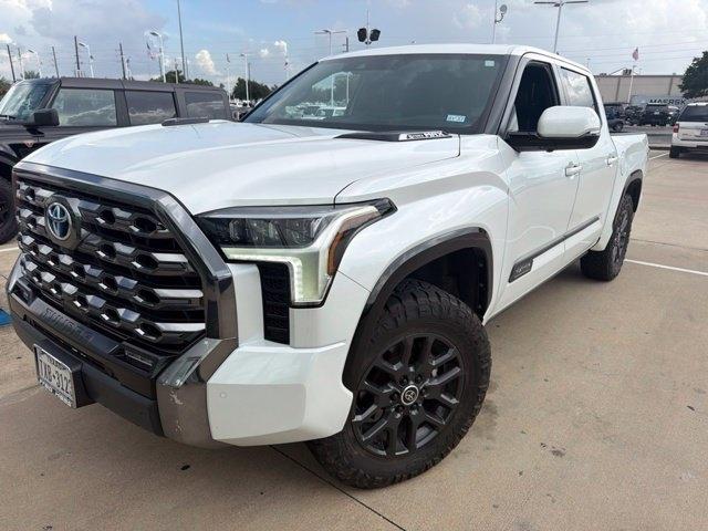 Toyota Tundra Platinum CrewMax 4WD Hybrid 2024