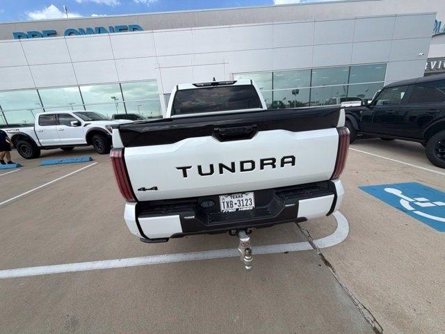 Toyota Tundra Platinum CrewMax 4WD Hybrid 2024