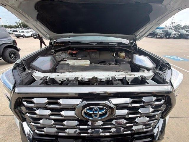 Toyota Tundra Platinum CrewMax 4WD Hybrid 2024