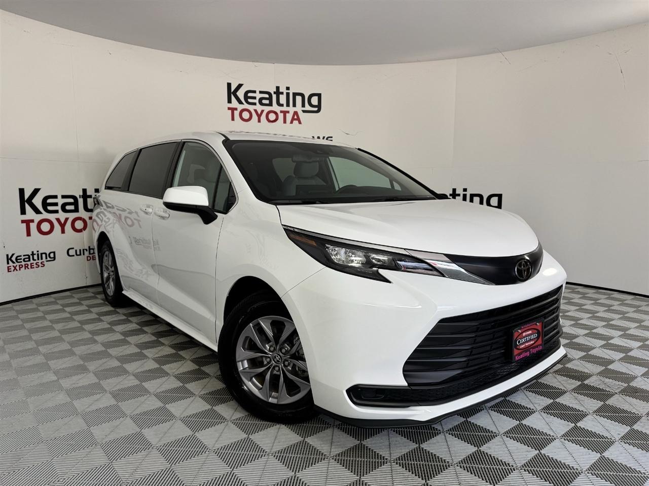 Toyota Sienna LE 8-Passenger 2026