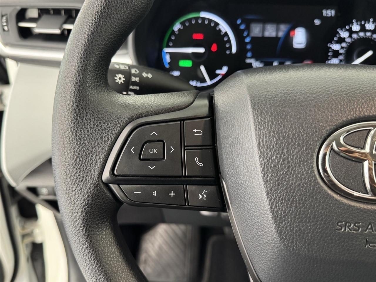 Toyota Sienna LE 8-Passenger 2026