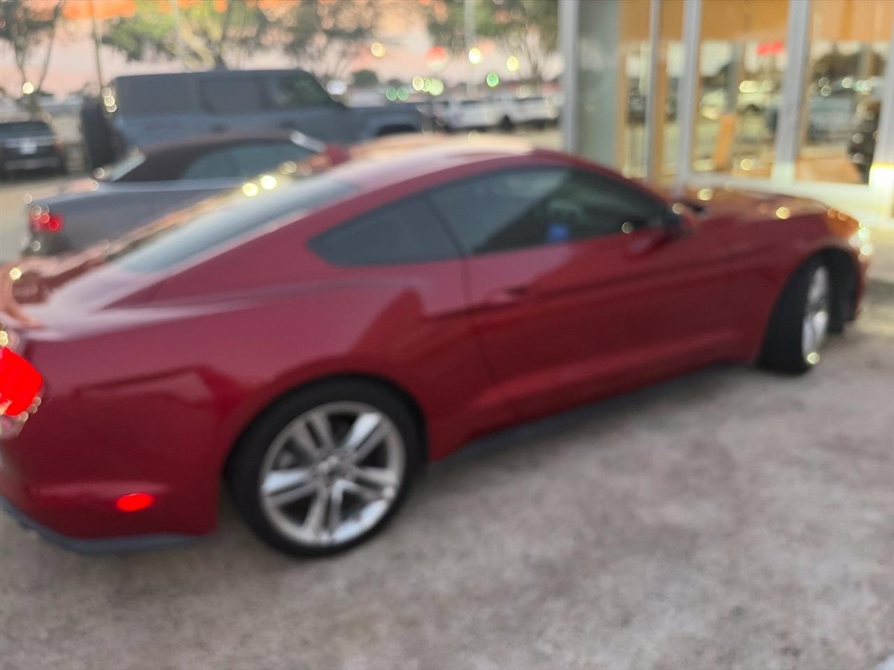Ford Mustang EcoBoost Premium Coupe 2020