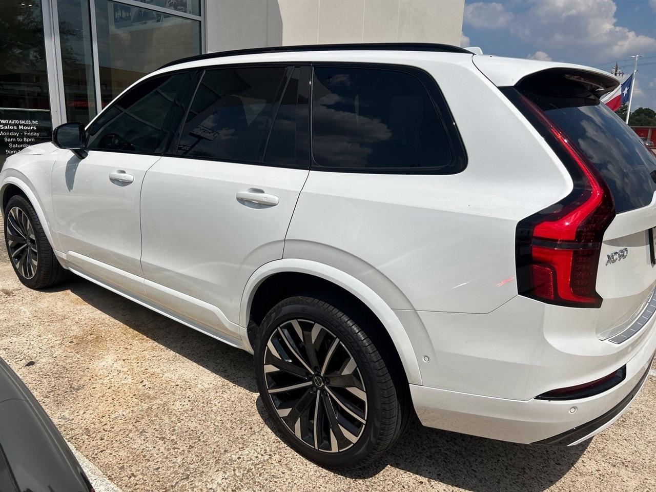 Volvo XC90 B6 Ultra Dark 2026