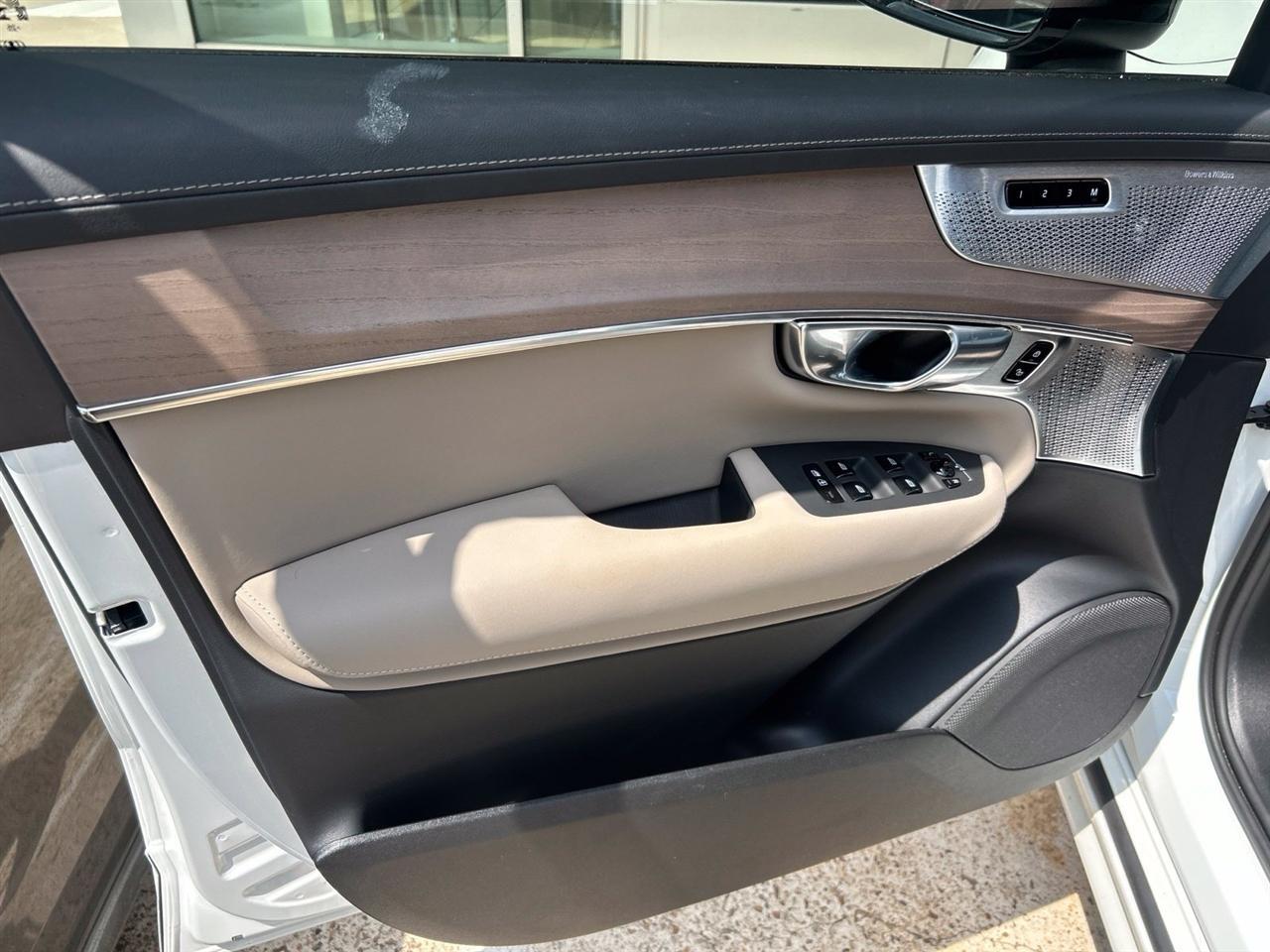 Volvo XC90 B6 Ultra Dark 2026