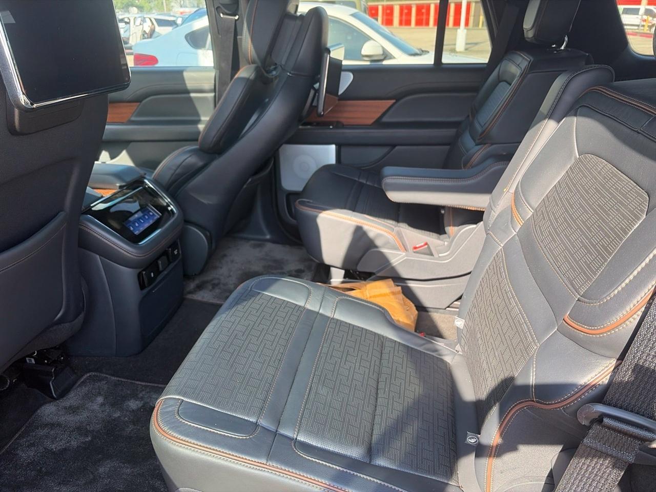 Lincoln Navigator Black Label 4WD 2023