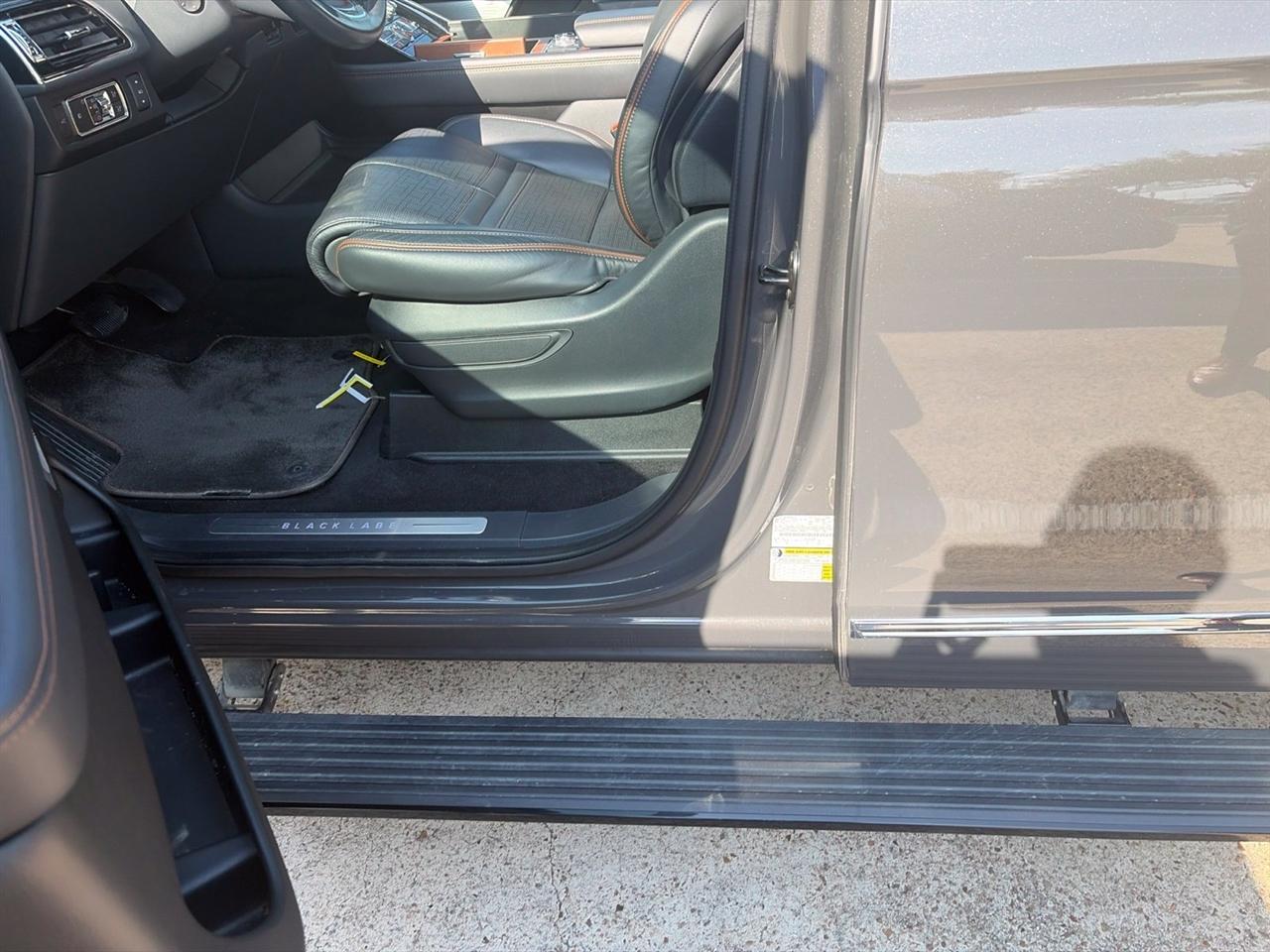 Lincoln Navigator Black Label 4WD 2023