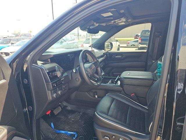 GMC Yukon AT4 Ultimate 4WD 2025