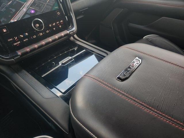 GMC Yukon AT4 Ultimate 4WD 2025