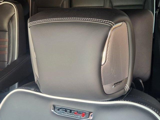 GMC Yukon AT4 Ultimate 4WD 2025