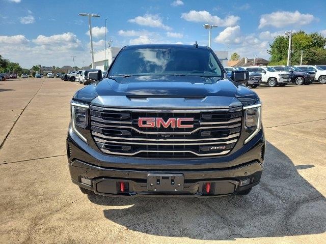 GMC Sierra 1500 AT4 Crew Cab 4WD 2024