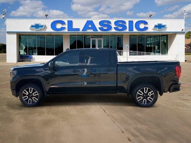 GMC Sierra 1500 AT4 Crew Cab 4WD 2024