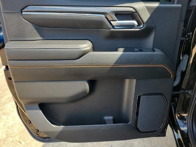 GMC Sierra 1500 AT4 Crew Cab 4WD 2024
