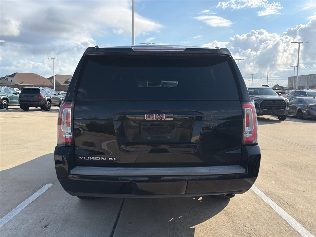 GMC Yukon XL SLT 4WD 2018
