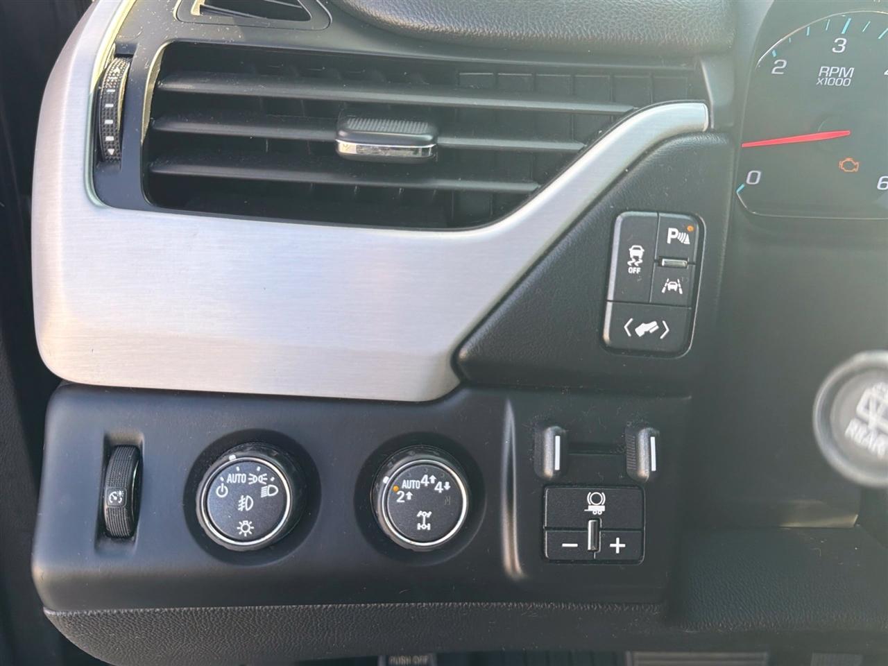 GMC Yukon XL SLT 4WD 2018