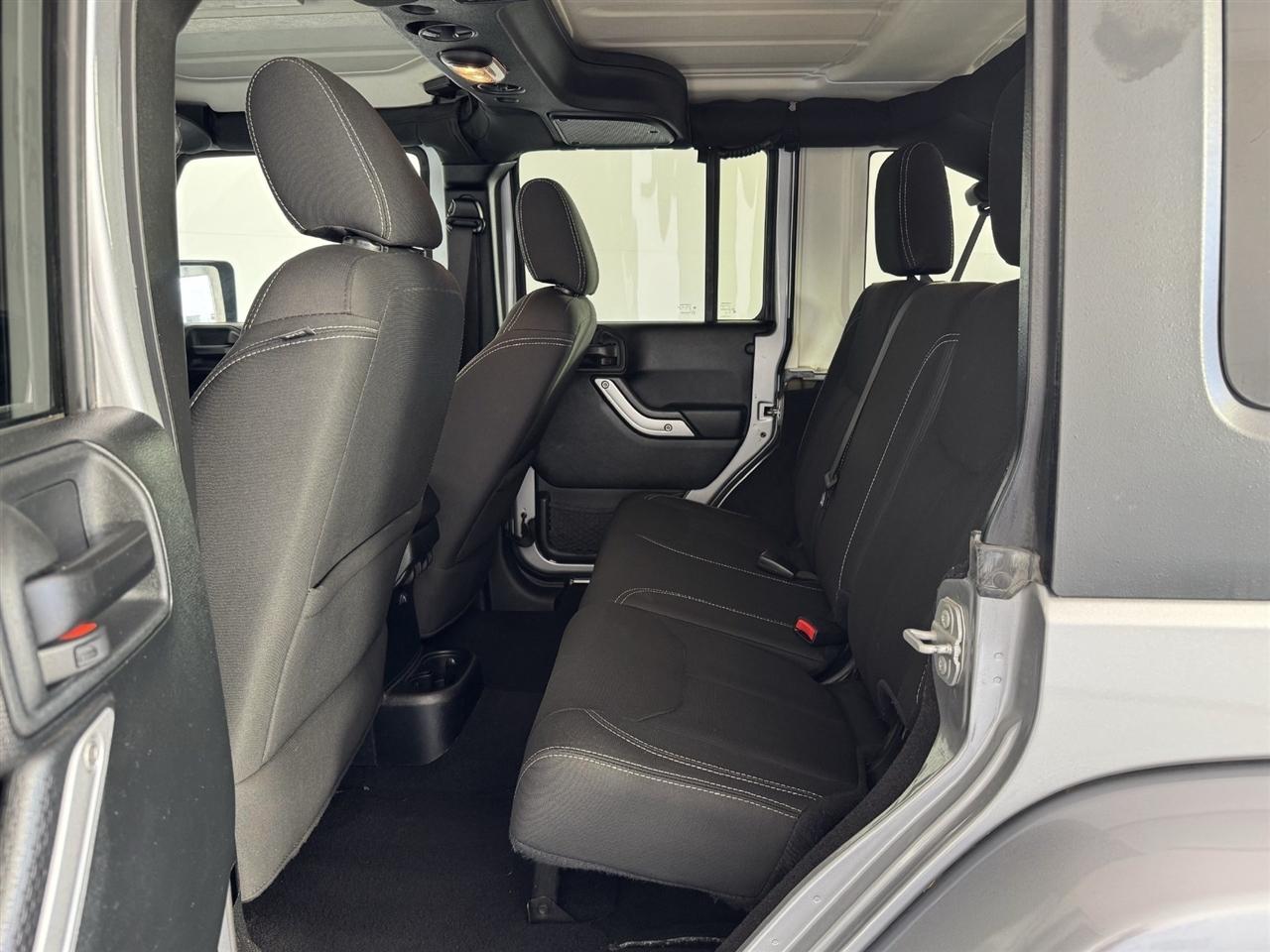 Jeep Wrangler JK Unlimited Sahara 4WD 2018
