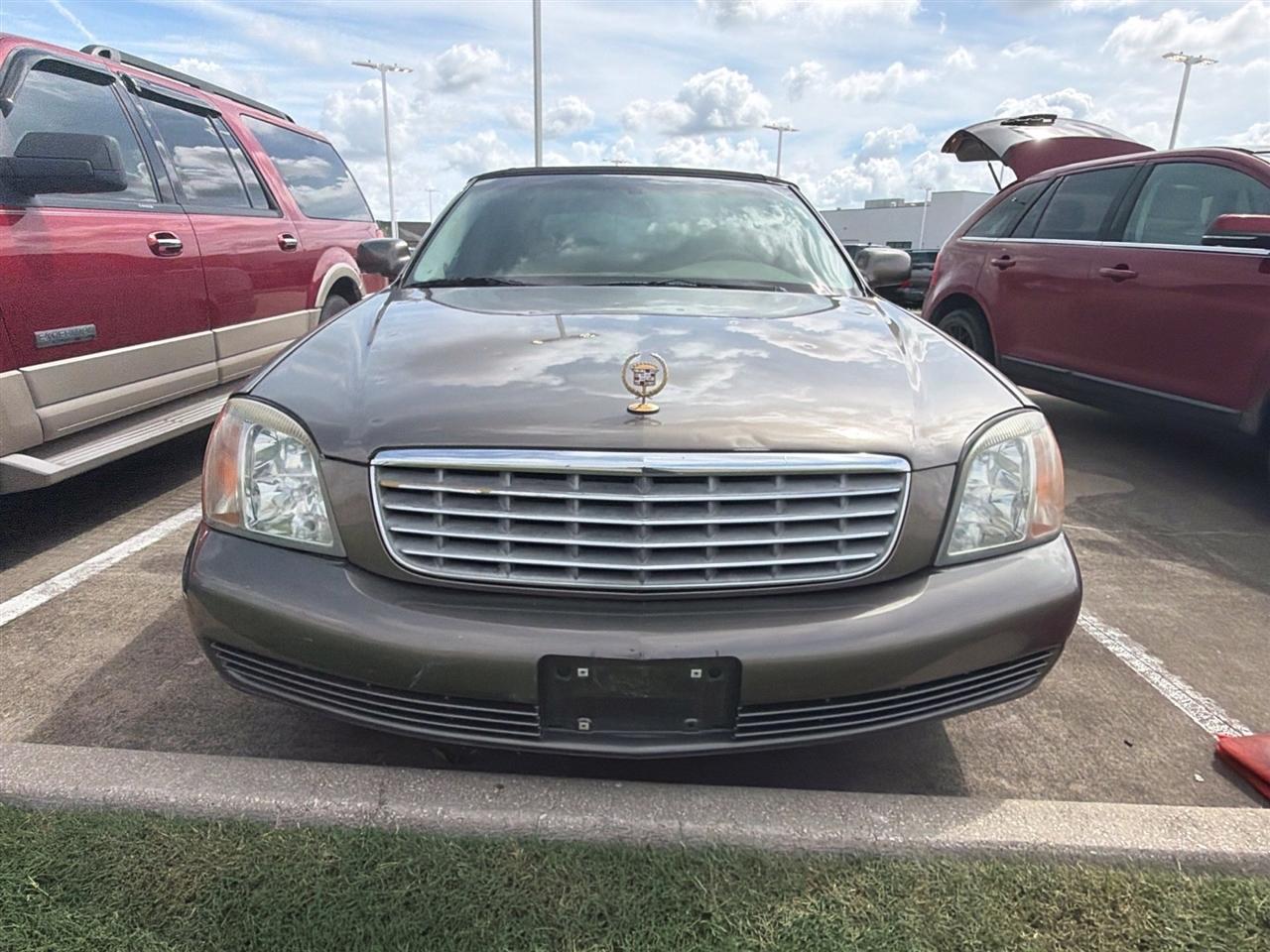 Cadillac DeVille Base 2001