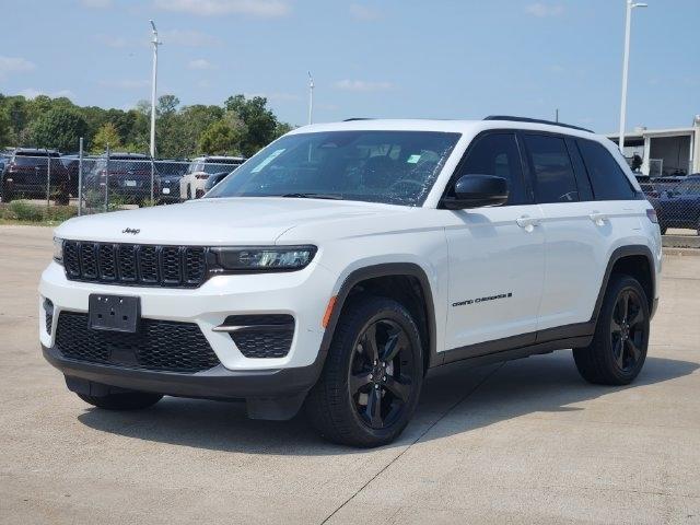 Jeep Grand Cherokee Laredo E 2WD 2023