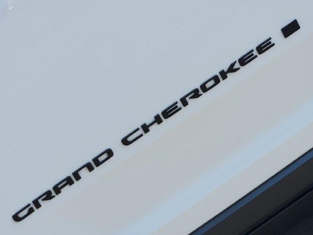 Jeep Grand Cherokee Laredo E 2WD 2023