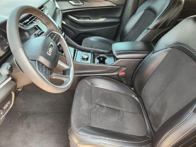 Jeep Grand Cherokee Laredo E 2WD 2023