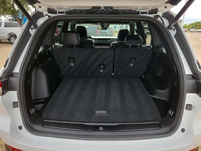Jeep Grand Cherokee Laredo E 2WD 2023