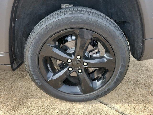 Jeep Grand Cherokee Laredo E 2WD 2023