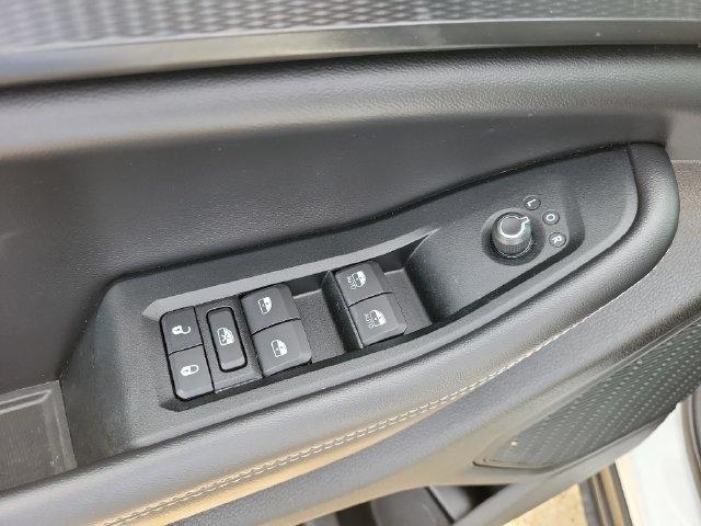 Jeep Grand Cherokee Laredo E 2WD 2023