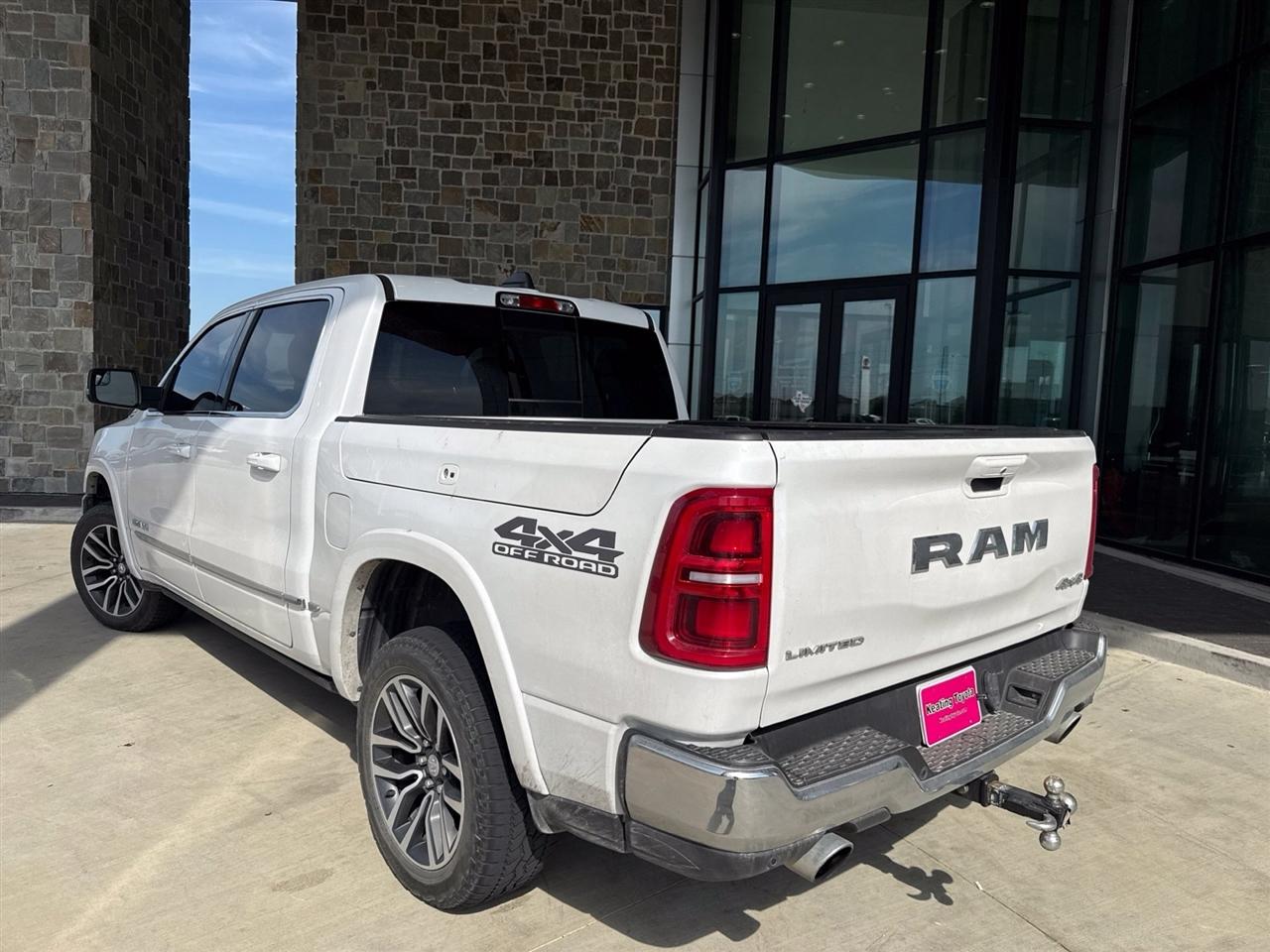 RAM 1500 Limited Crew Cab SWB 4WD 2025