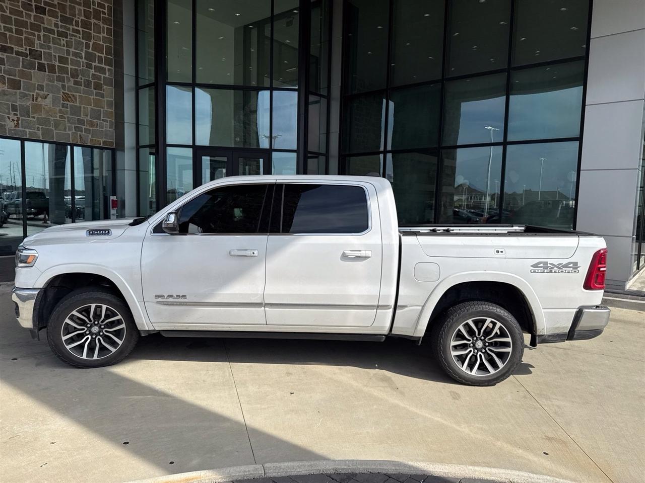 RAM 1500 Limited Crew Cab SWB 4WD 2025