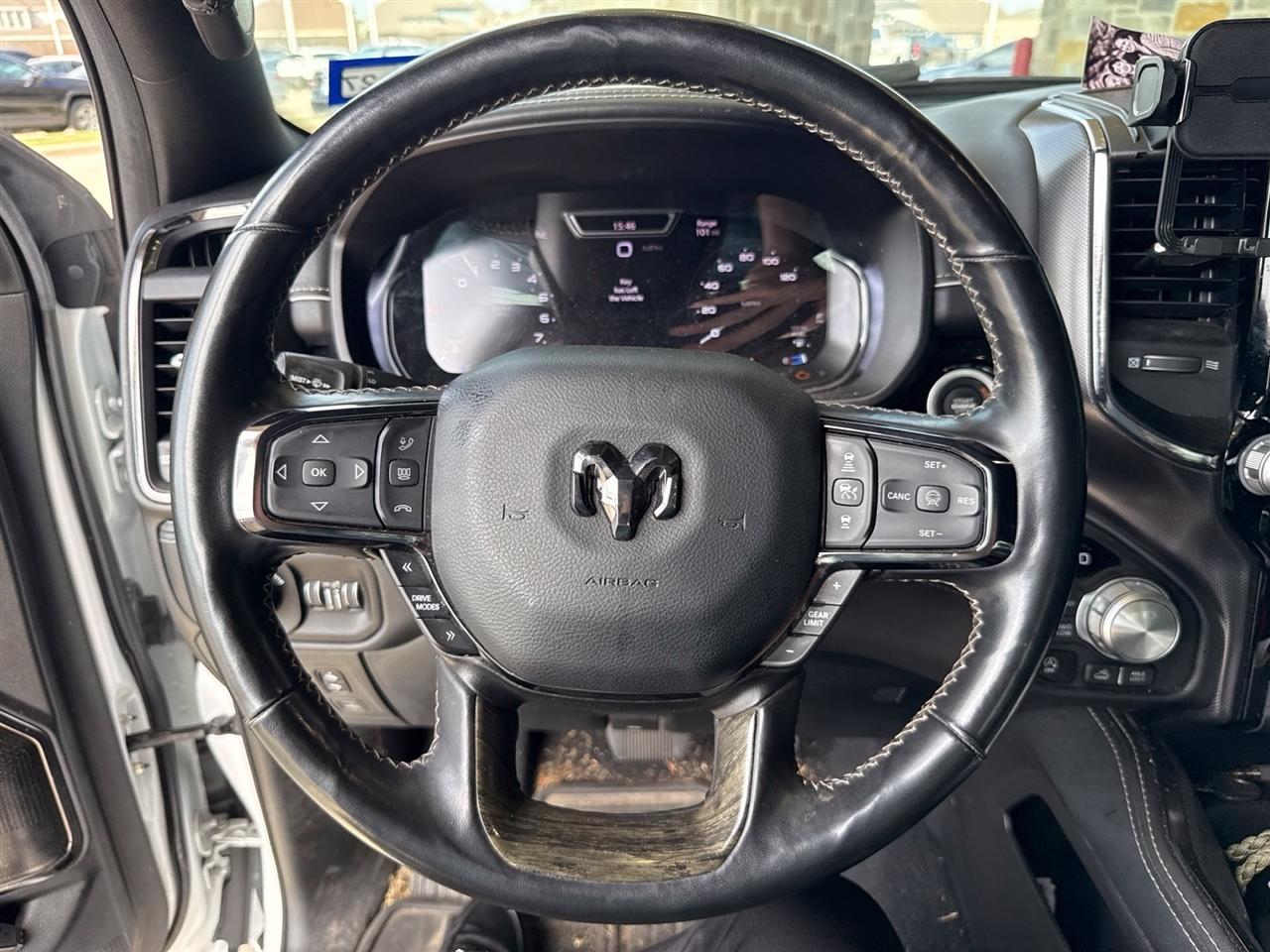 RAM 1500 Limited Crew Cab SWB 4WD 2025