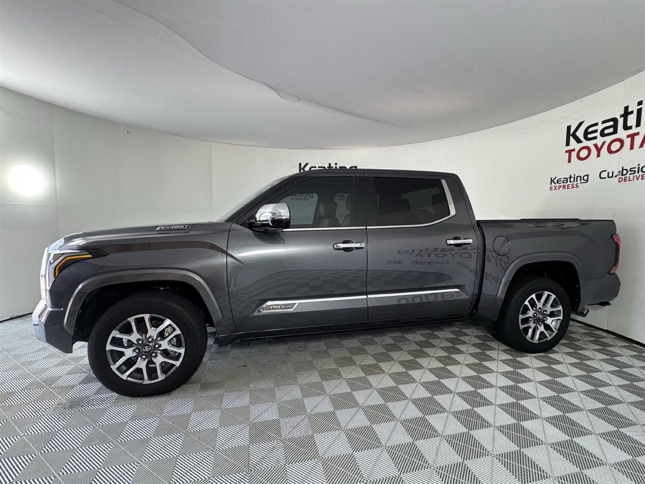 Toyota Tundra 1794 CrewMax 4WD 2025