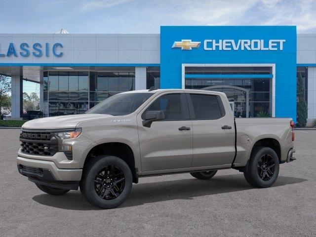 Chevrolet Silverado 1500 Custom Crew Cab 2WD 2026