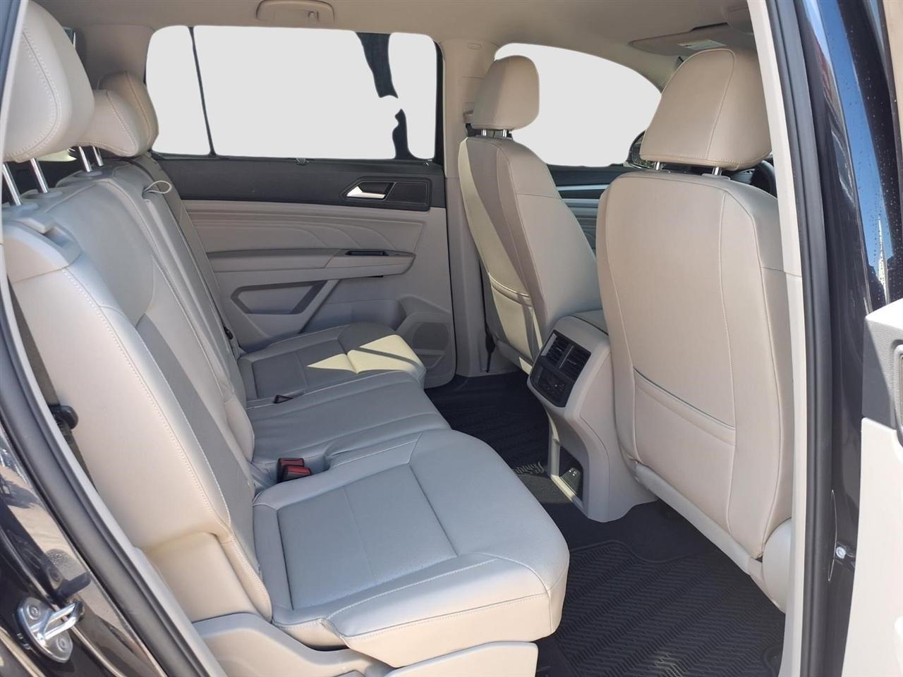 Volkswagen Atlas V6 SE w/Technology 2022