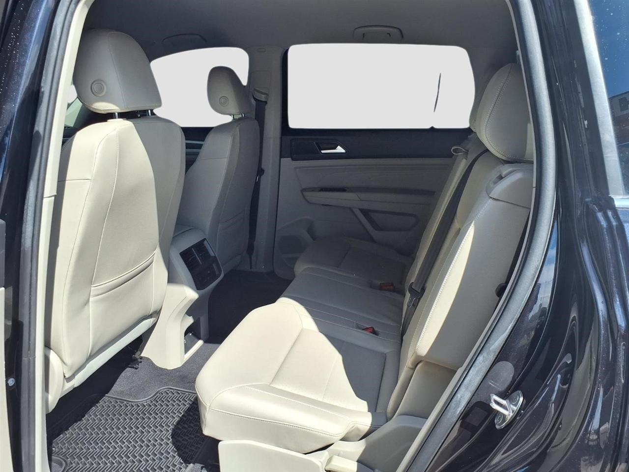 Volkswagen Atlas V6 SE w/Technology 2022