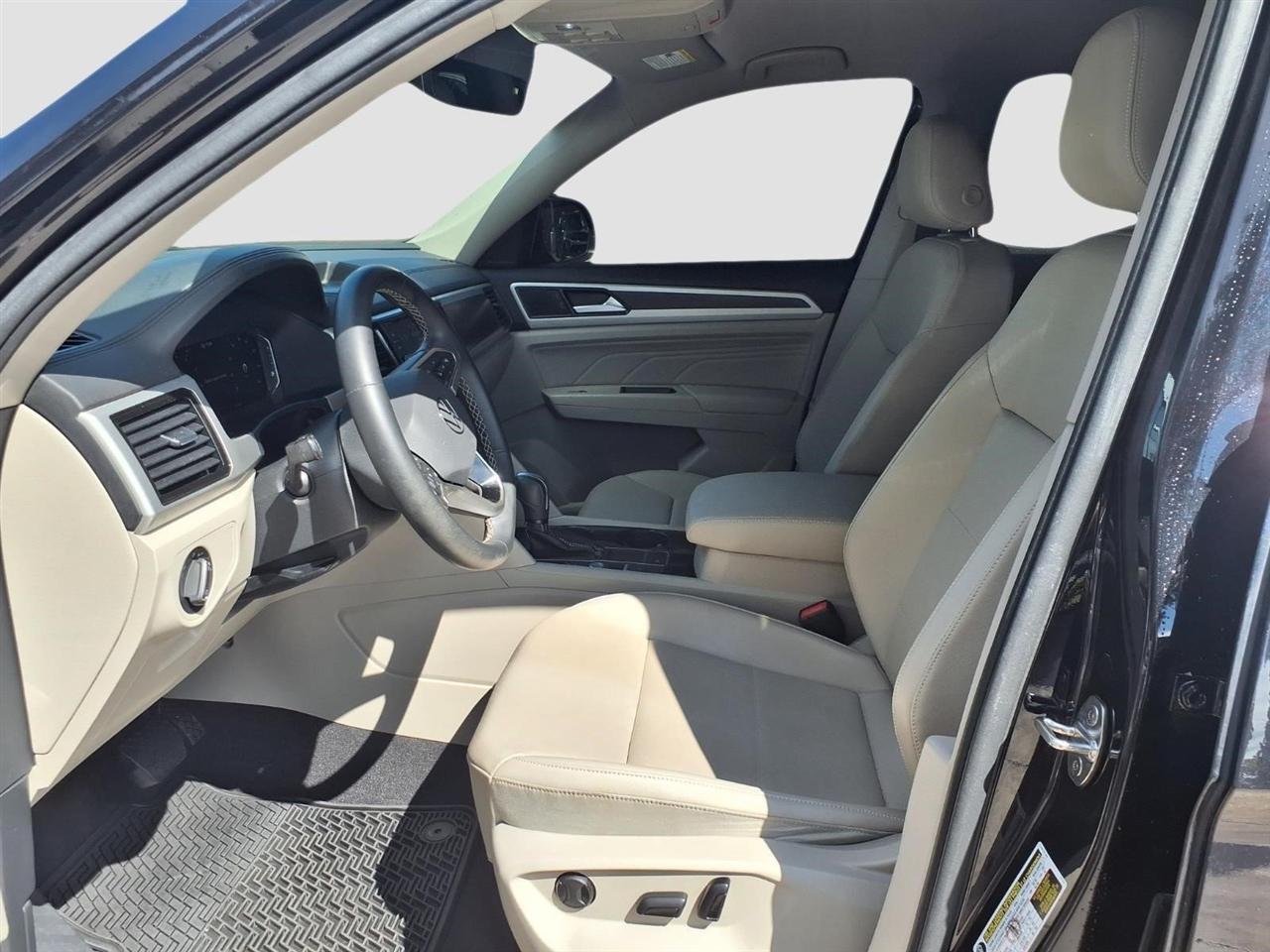 Volkswagen Atlas V6 SE w/Technology 2022