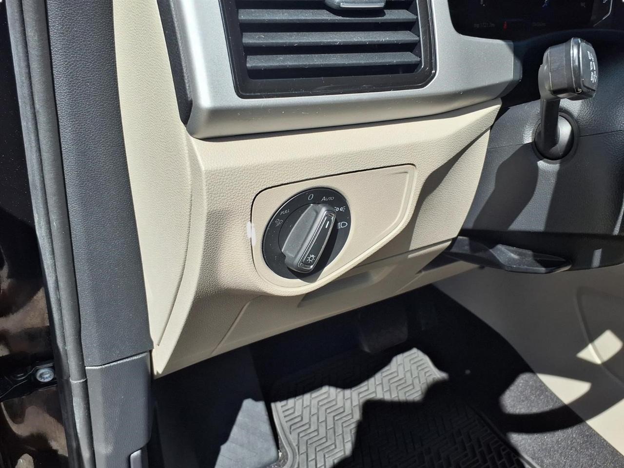 Volkswagen Atlas V6 SE w/Technology 2022