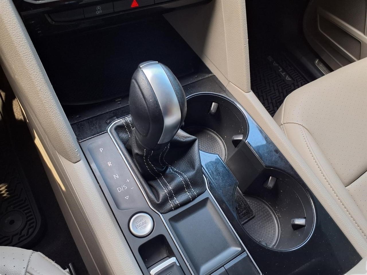 Volkswagen Atlas V6 SE w/Technology 2022
